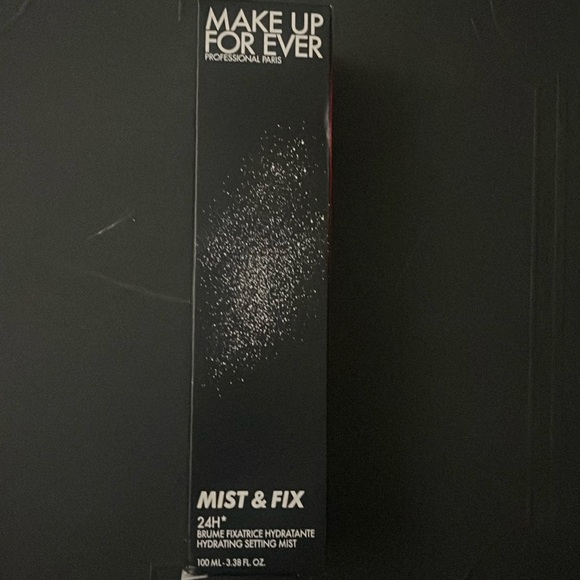 Mist and Fix 24 Hour Hydrating Setting Mist by Make Up For Ever for Women -3.4oz - Picture 5 of 6